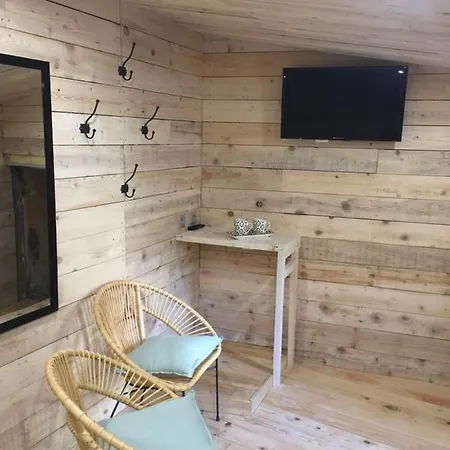 D'hotes La Voute Bed & Breakfast 3*