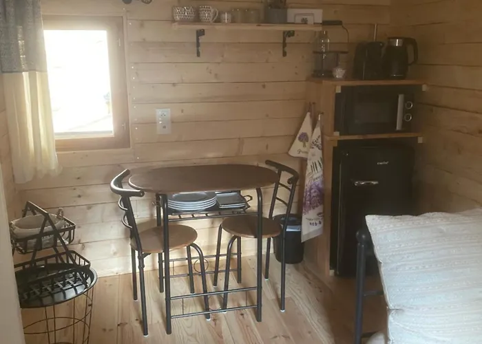 D'hotes La Voute Bed & Breakfast Volonne