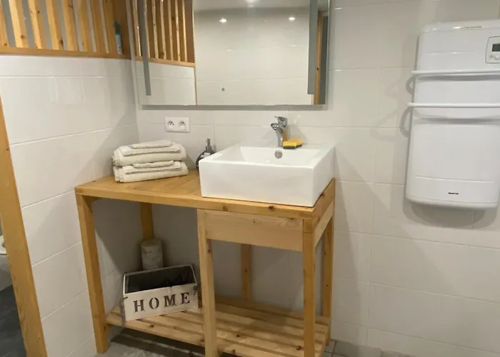 D'hotes La Voute Bed & Breakfast 3*