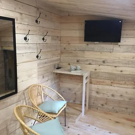 D'hotes La Voute Oda ve Kahvaltı *